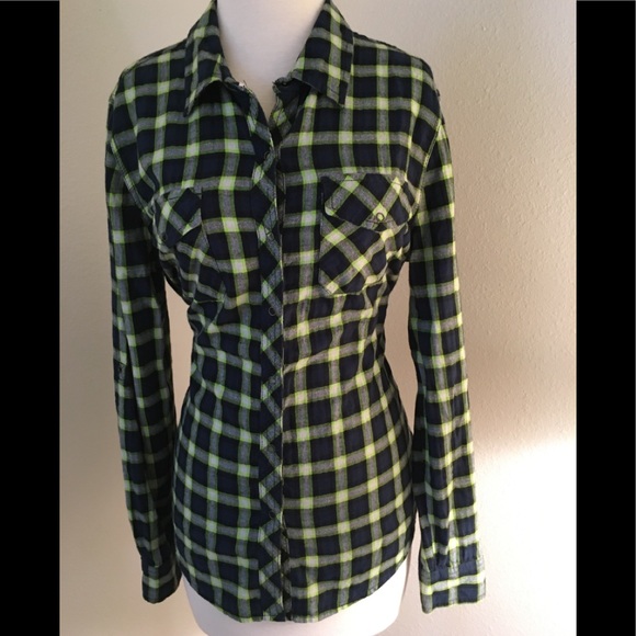 Button down plaid shirt - Picture 1 of 2